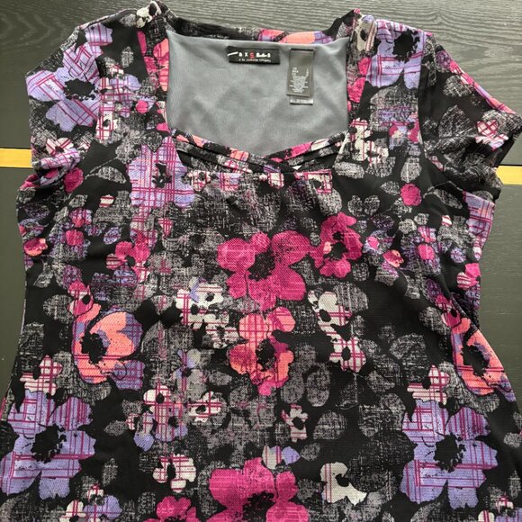 Axcess by Liz Claiborne Floral Abstract Print Short Sleeve Top Size Large EUC - Picture 10 of 11